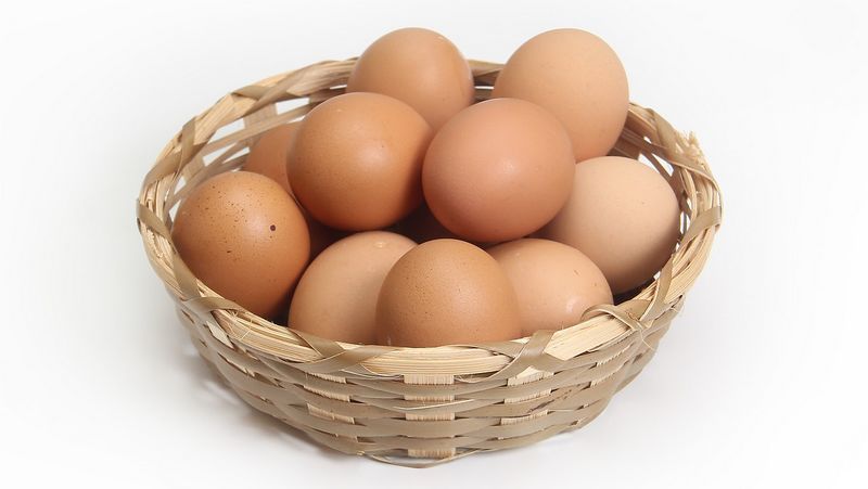 no poner todos los huevos en la misma cesta