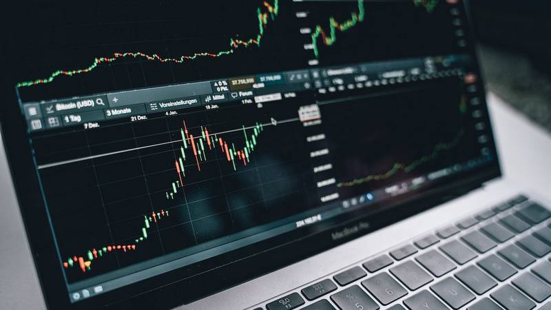 comprar acciones empresa donde trabajas